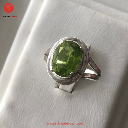Real peridot Stone Ring